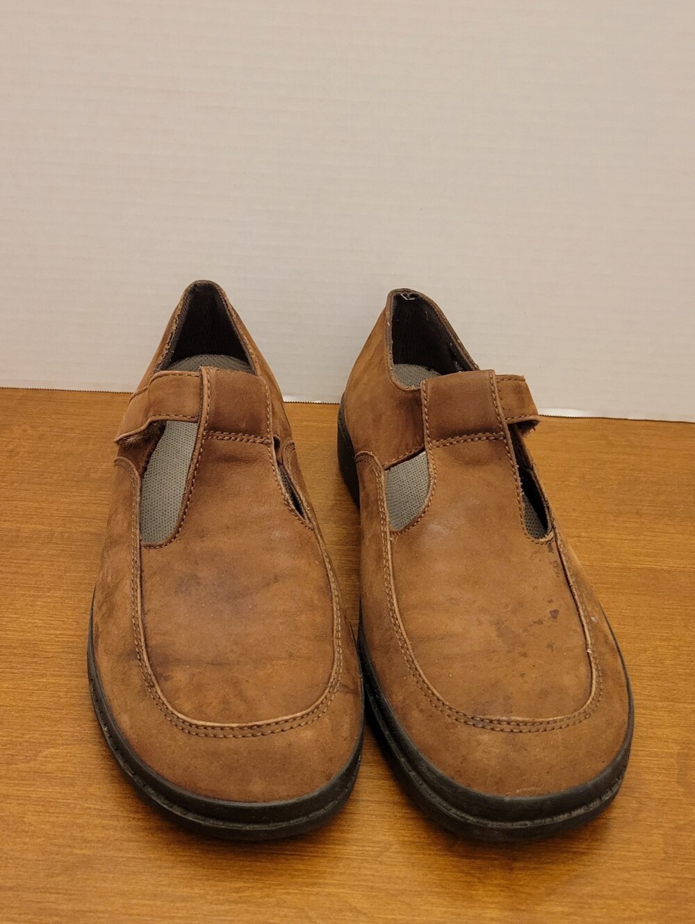 Easy Spirit Brown Suede Esvernon Mary Jane Shoes, Size 9.5M